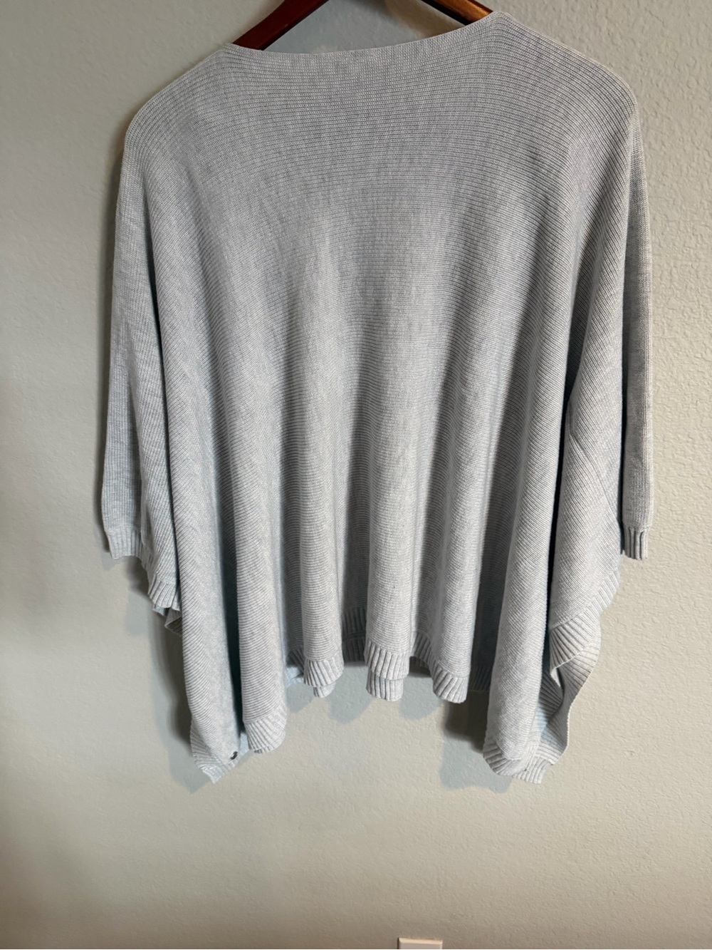 Lululemon Forward Flow Cape BOOLUX O/S Silver Flow Alpine White - Picture 4 of 6